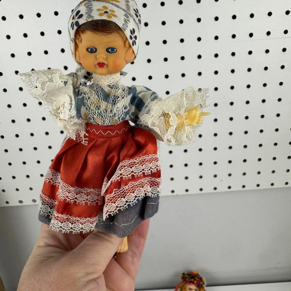 Vintage International Costume Doll Lot 5pc Brides of All Nations Native American